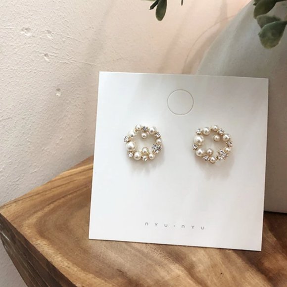 14K Gold Filled Elegant Pearl & Crystal Stud Earrings - Picture 2 of 5